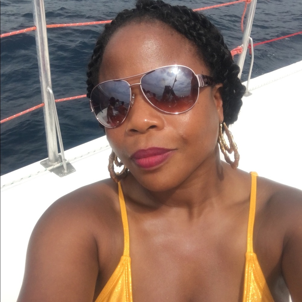 Meet your Posher, Khadijah